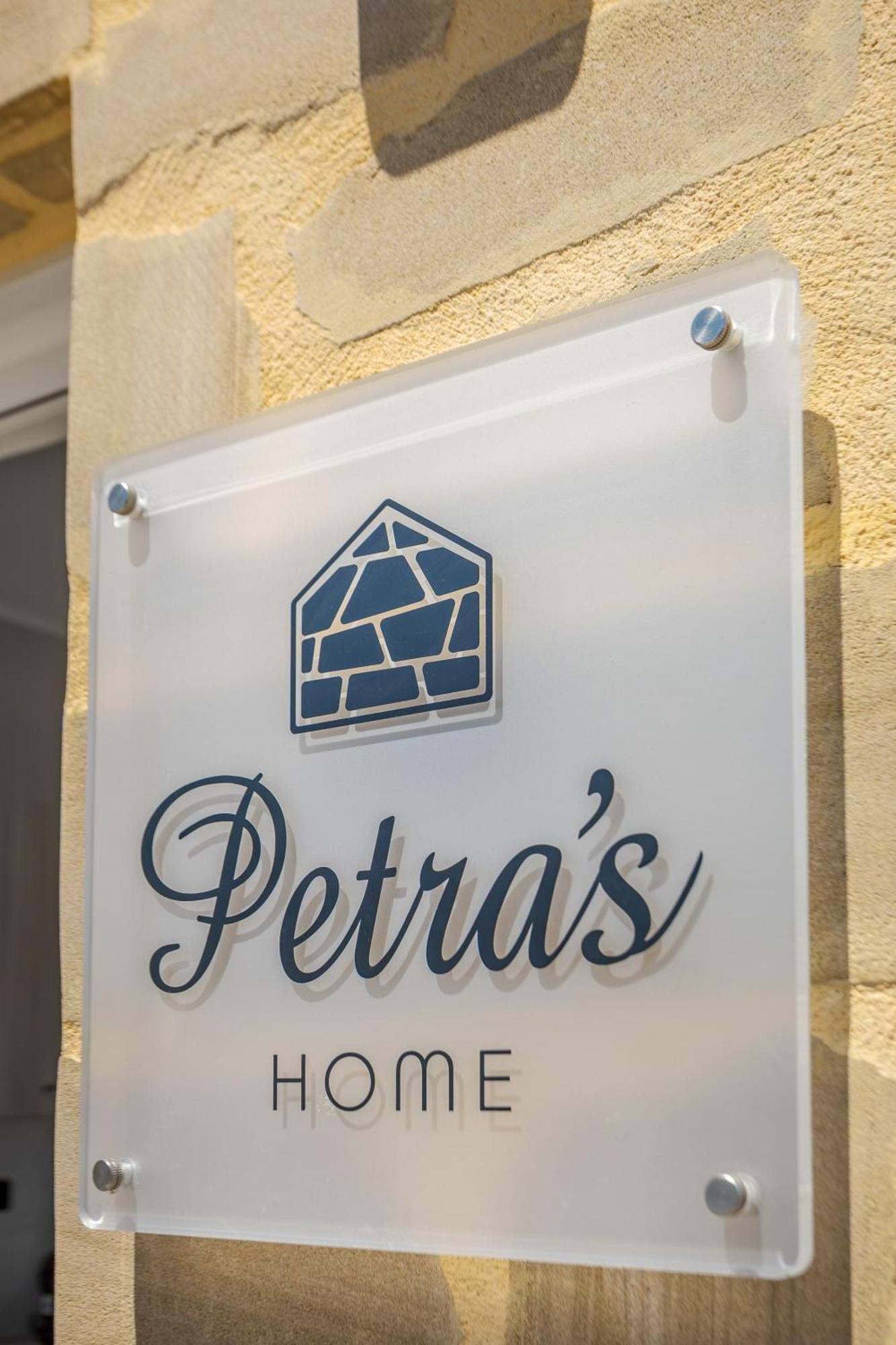 Petra's Charming Home, 500m To Appartement La Canée